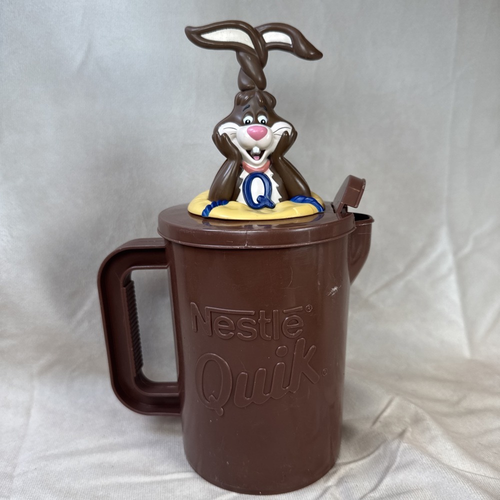 VTG Nestle Quick Nesquik Brown Chocolate Milk‎ Bunny Mixer Plastic Pitcher 24oz